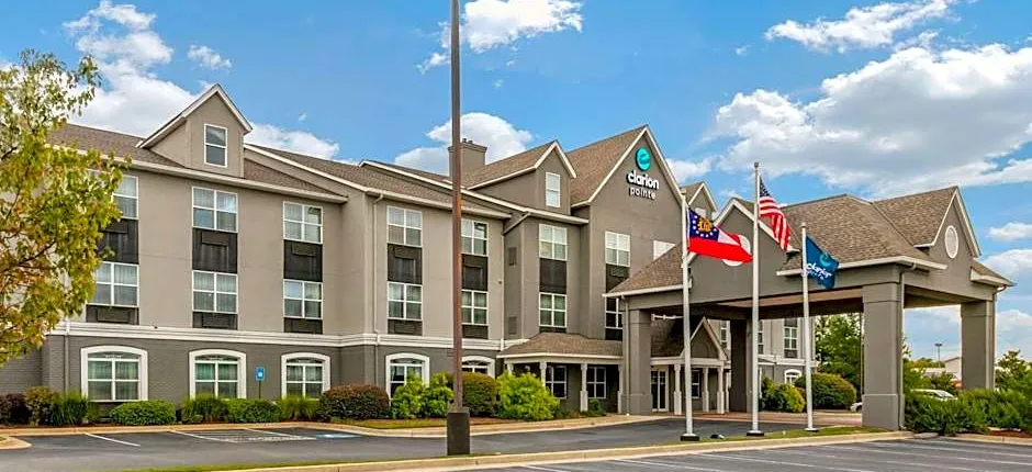 Clarion Pointe Columbus-Bradley Park