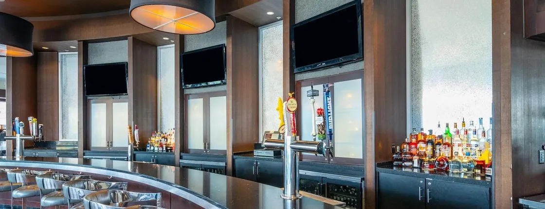 Renaissance by Marriott Boston Patriot Place Hotel