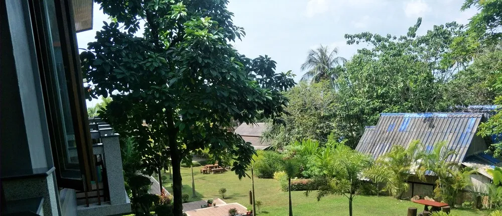 Lanta Intanin Resort