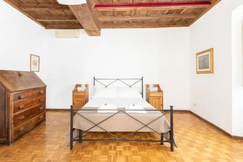 Spectacularly bright, by Piazza Navona and the Pantheon - A/C, Wifi, Elevator