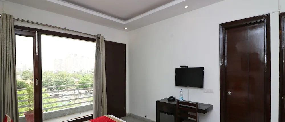 OYO 13396 HOTEL PREFER INN