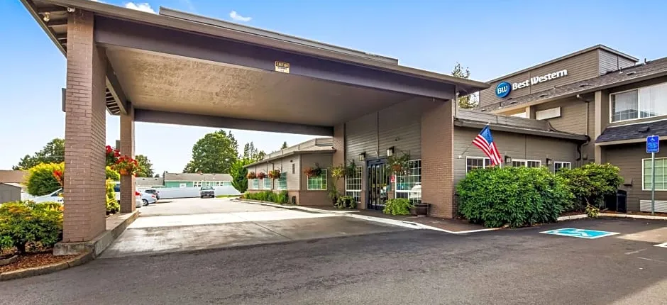 Best Western Oak Meadows Inn