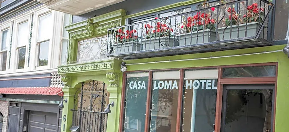 Casa Loma Hotel