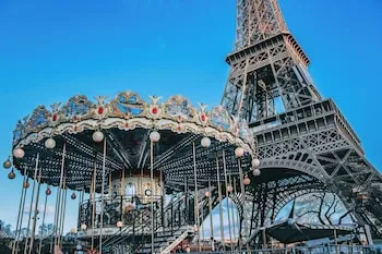 Charming Apartment - 1BD /6P - Near Eiffel Tower, Paris