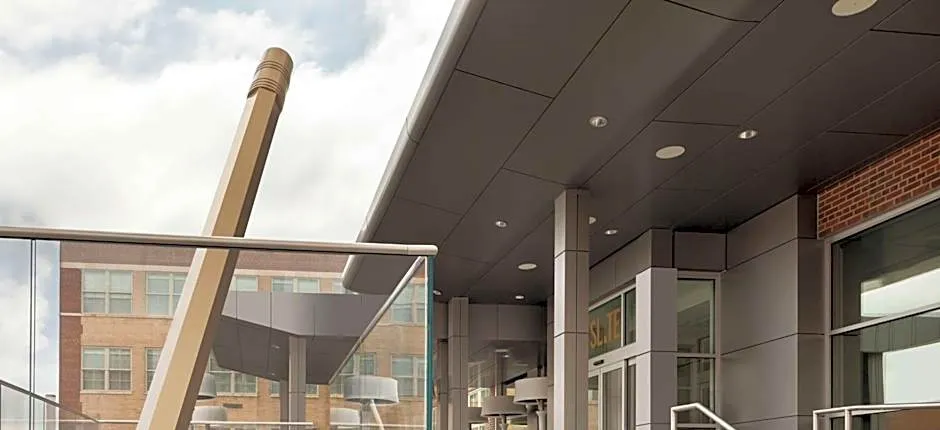 The Slate Denver, Tapestry Collection By Hilton