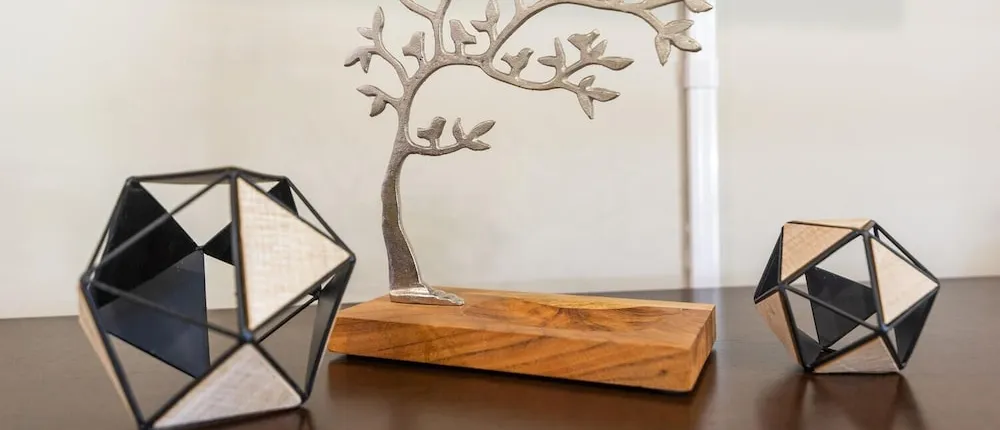 King /Queen Bed Mins from beach. Perfect get-away!