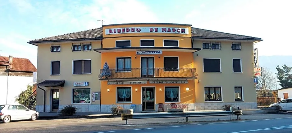 Albergo De March