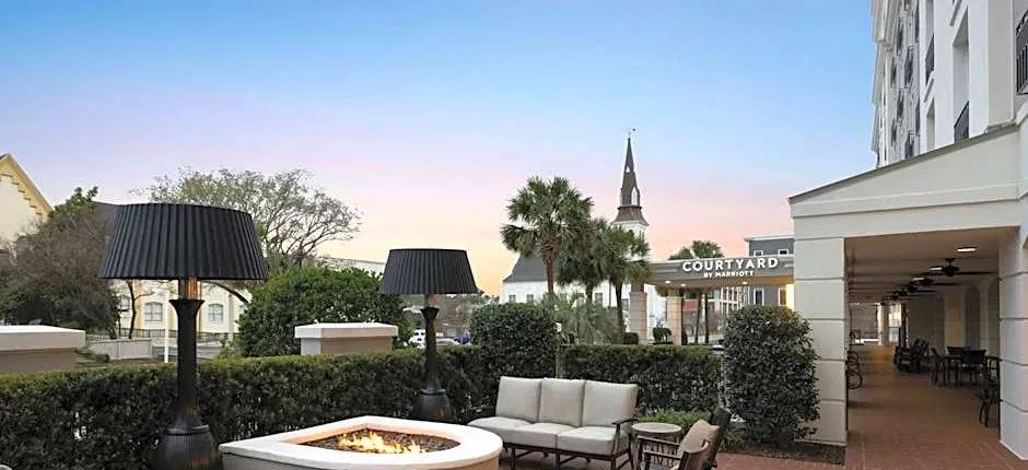 Courtyard by Marriott Charleston Historic District