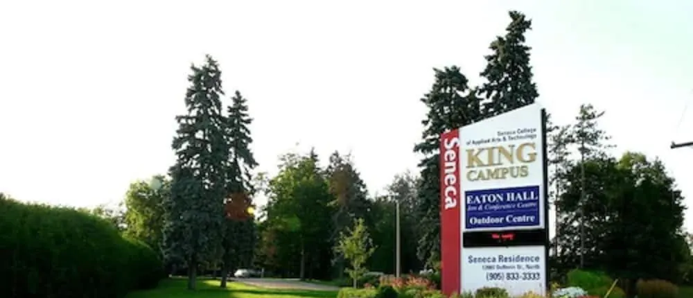 Residence & Conference Centre - King City