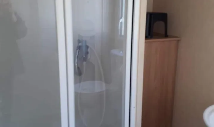 Immaculate 3 bedroom Caravan on Combe Haven