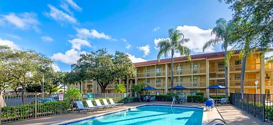 La Quinta East Deerfield Beach - Boca Raton