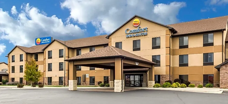 Comfort Inn & Suites Mitchell I-90