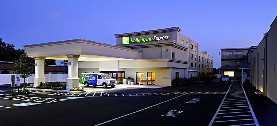 Holiday Inn Express Philadelphia Airport By IHG