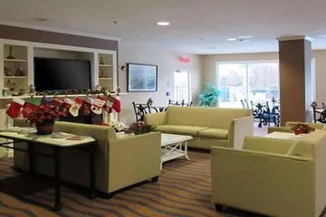 Quality Inn & Suites Sneads Ferry North Topsail Beach