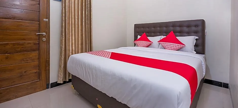Super OYO 1226 Al Abror Homestay