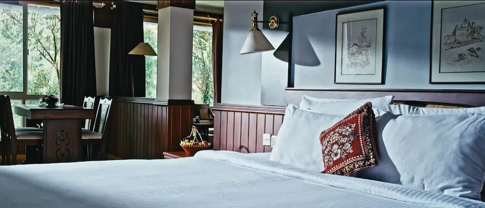T And U Leisure Hotel