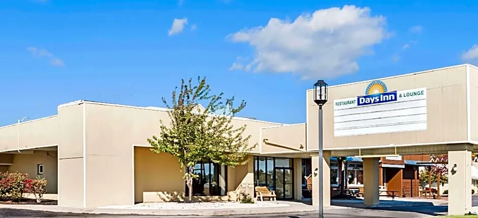 Days Inn by Wyndham Henrietta/Rochester Area