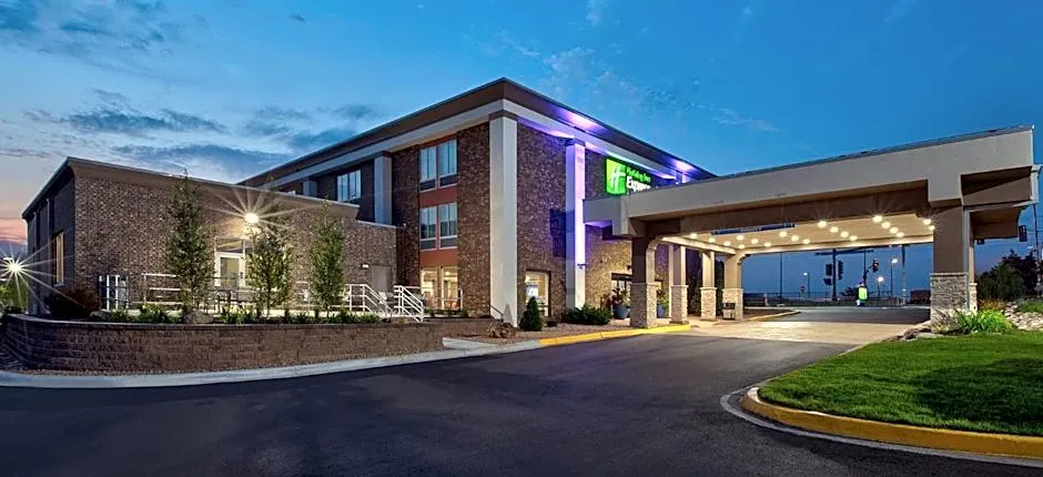 Holiday Inn Express & Suites Eden Prairie Minneapolis By IHG