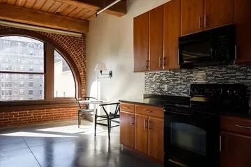 Bogen Spacious DT Apts with Gym by Zencity