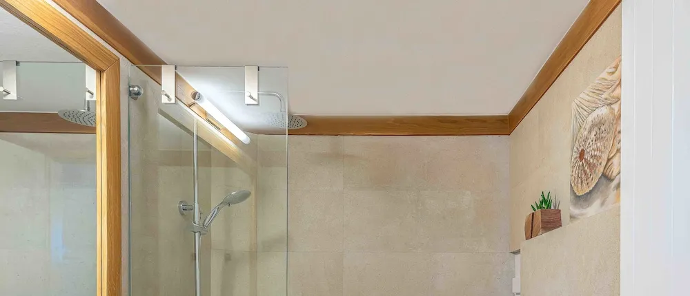 Lithinon Suites & Studios White