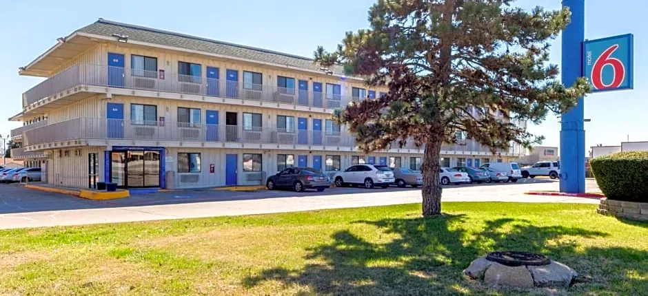 Motel 6-Garland, TX - Dallas
