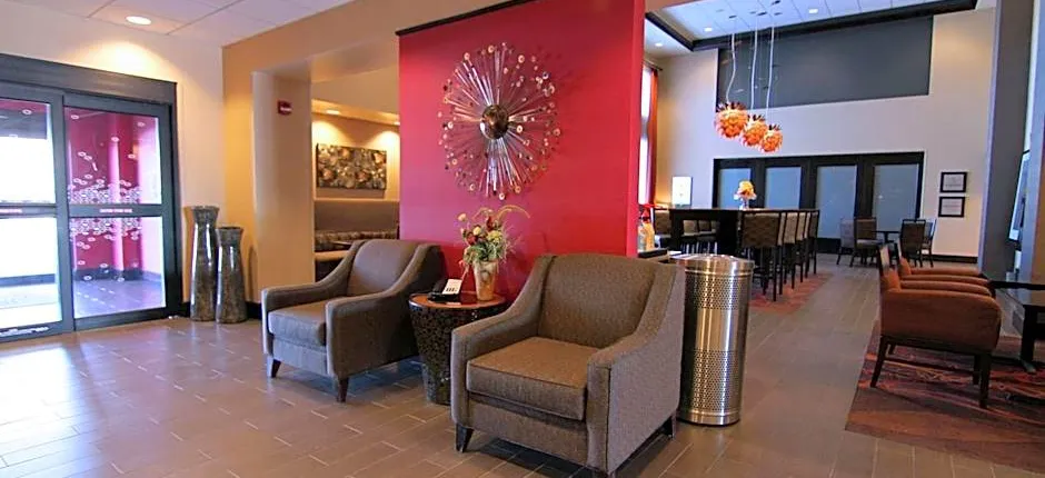 Hampton Inn By Hilton & Suites Grand Forks