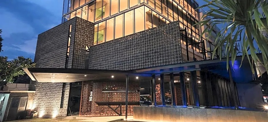 J Hotel Kuta