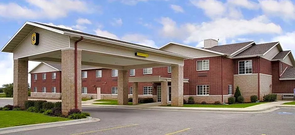 Super 8 by Wyndham Ava