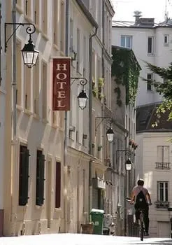 Hôtel Du Roussillon