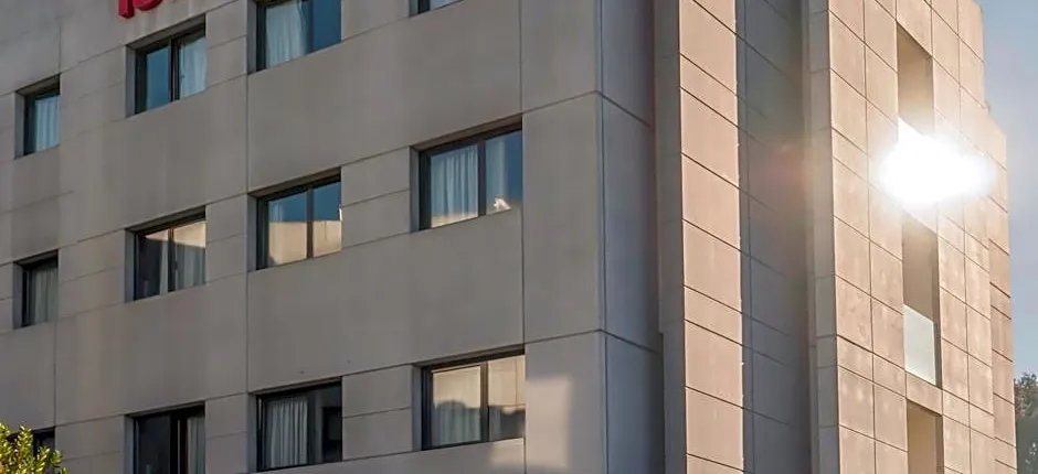 Ibis Girona