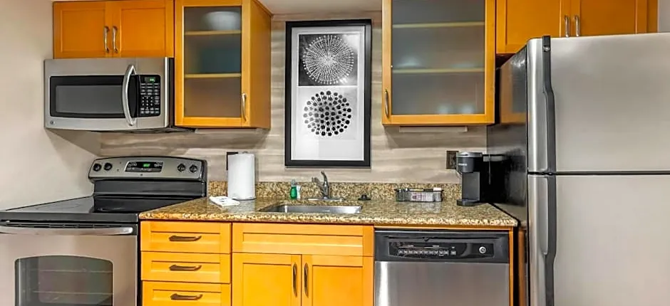 MainStay Suites St. Louis - Galleria