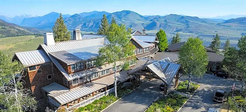Sun Mountain Lodge