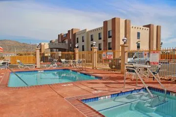Surestay Plus Hotel By Best Western Yucca Valley Joshua Tree
