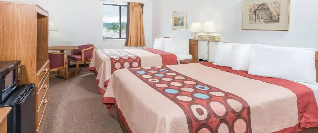 Super 8 by Wyndham Newcomerstown