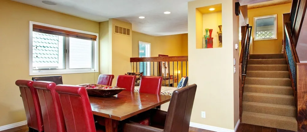 3BR 4BA Motherlode 4 Townhome by RedAwning