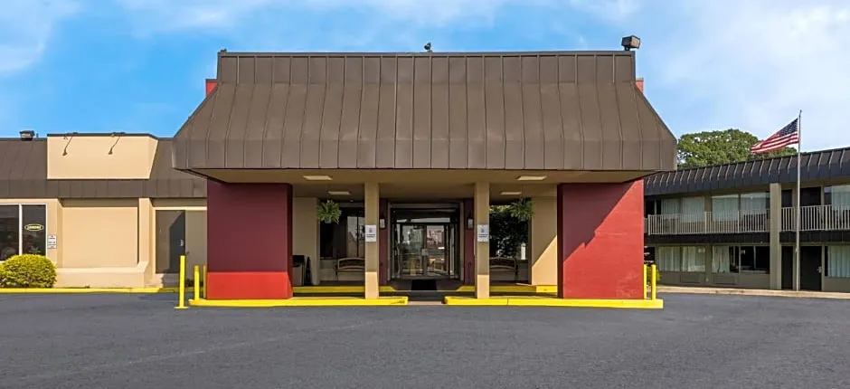 Red Roof Inn Reading