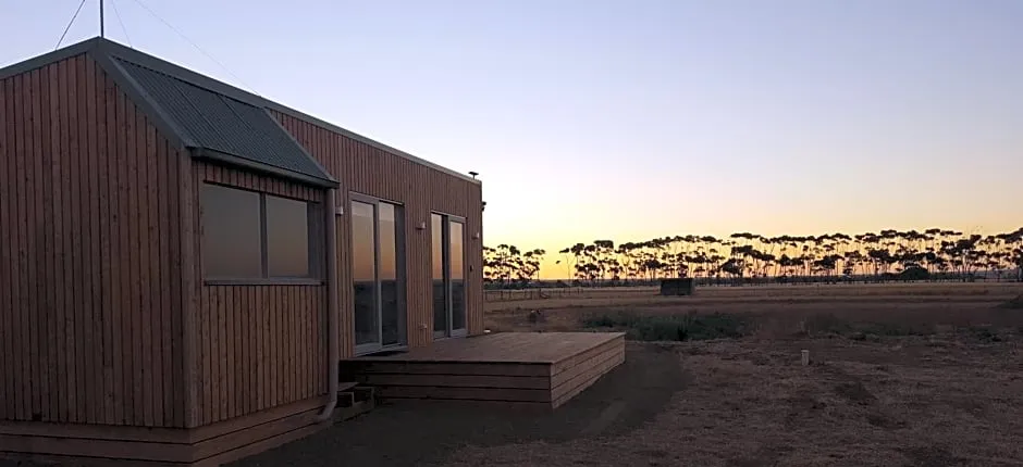 Lara Lodge