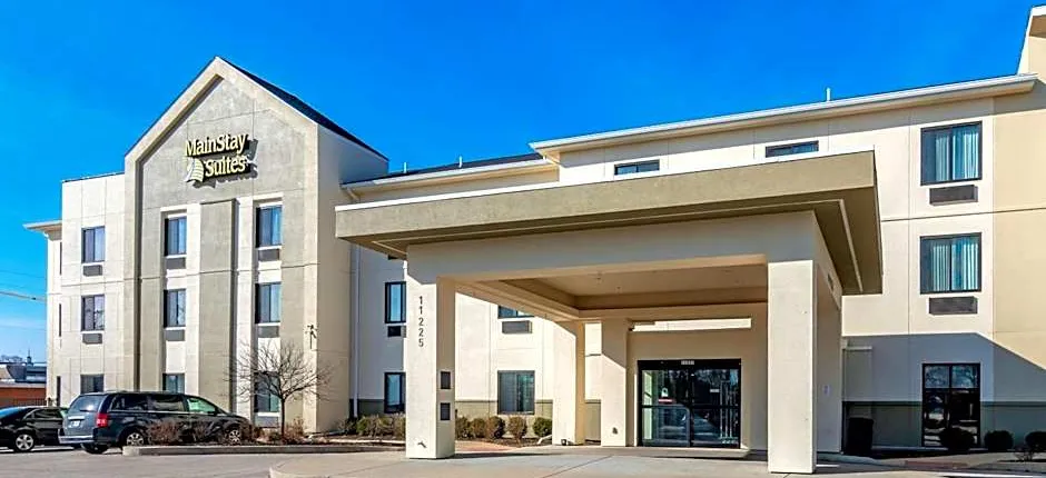 MainStay Suites St. Louis Airport
