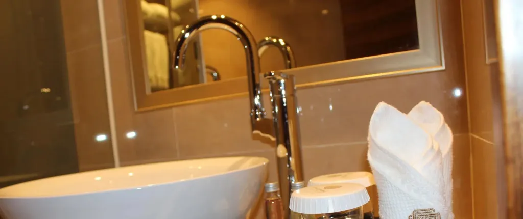 Shenzhen Yinglun Hotel