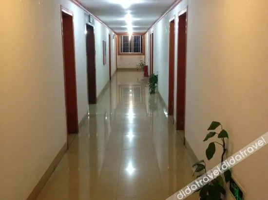 Haina Boutique Hotel (Longyandong Station Marlbo Plaza)