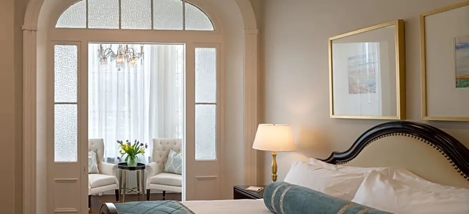 Sydney Boutique Inn & Suites