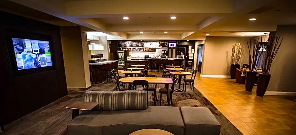 Courtyard by Marriott Memphis East/Bill Morris Parkway