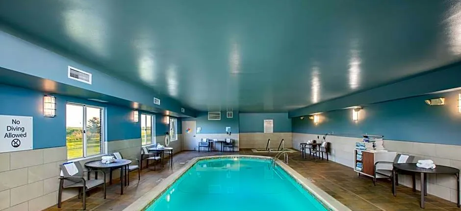 Holiday Inn Express Hotel & Suites Altoona-Des Moines By IHG