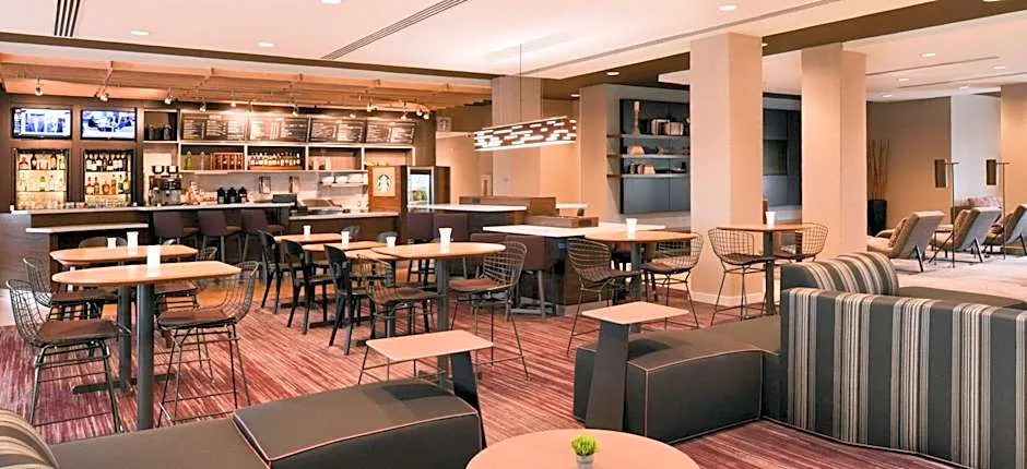 Courtyard by Marriott Toledo North