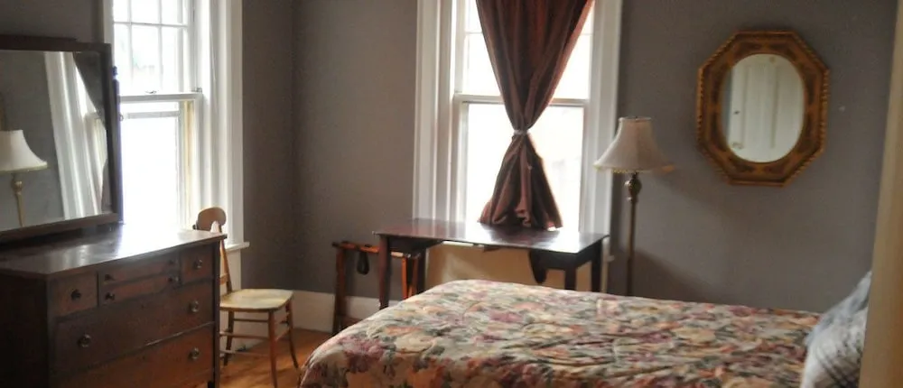 Minneapolis International Hostel