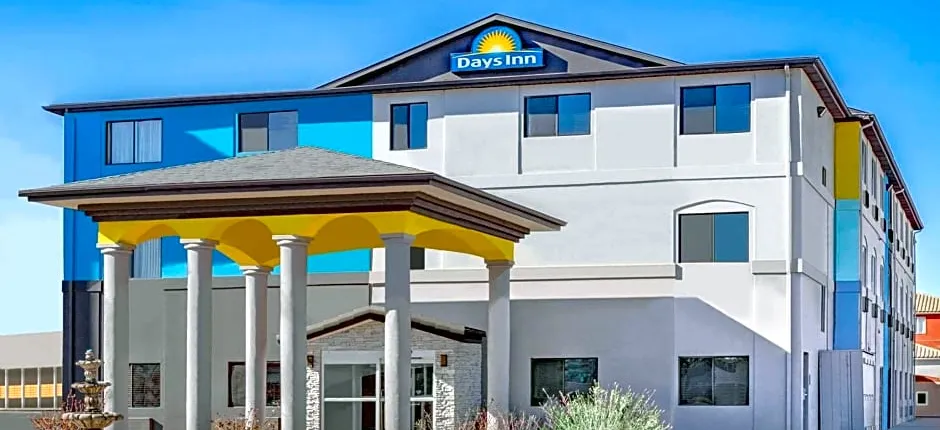 Days Inn by Wyndham Bernalillo