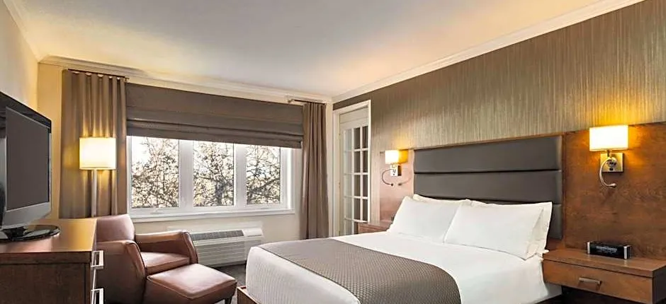 Atlantic Host Hotel, Trademark Collection by Wyndham