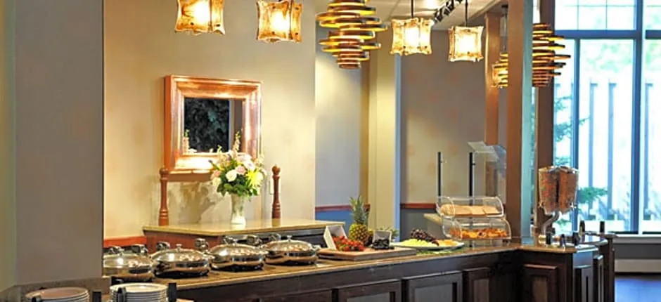 The Lodge At Geneva On The Lake