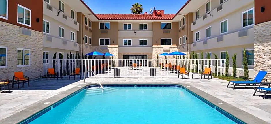 Holiday Inn Express Santa Rosa North By IHG