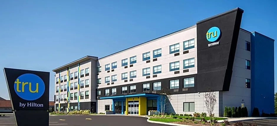 Tru by Hilton Merrillville